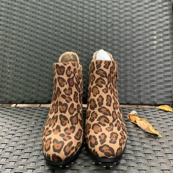 New Style & Co. Booties - Picture 5 of 8